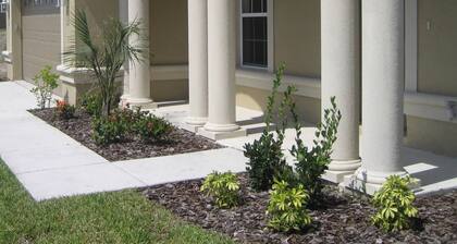 Entire Home, Private Backyard