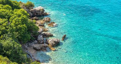 Nice apartment in Stara Baska with house sea view