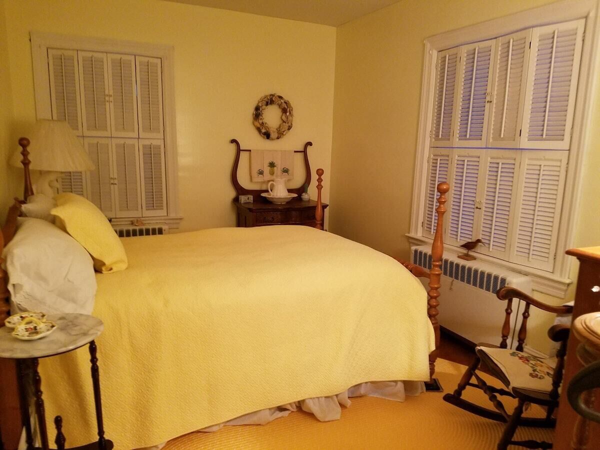 Thomas Inn Q 6 miles from Cape Charles - double room
