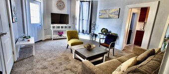 Cozy 2-bedroom apartment with WiFi, AC in superb El Paso entire unit 