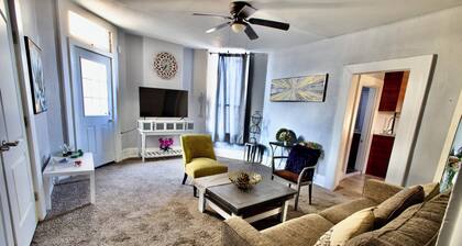 Cozy 2-bedroom apartment with WiFi, AC in superb El Paso entire unit