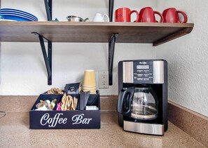 Interior - Sedona Home - Walk to Trails. Decks, Views, Hot Tub, Amenities = Best Value! (Sedona)