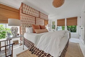 3 bedrooms, WiFi - The Pink House in Virginia Beach (Virginia Beach)