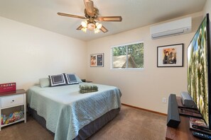 8 chambres, lit parapluie, Wi-Fi, draps fournis