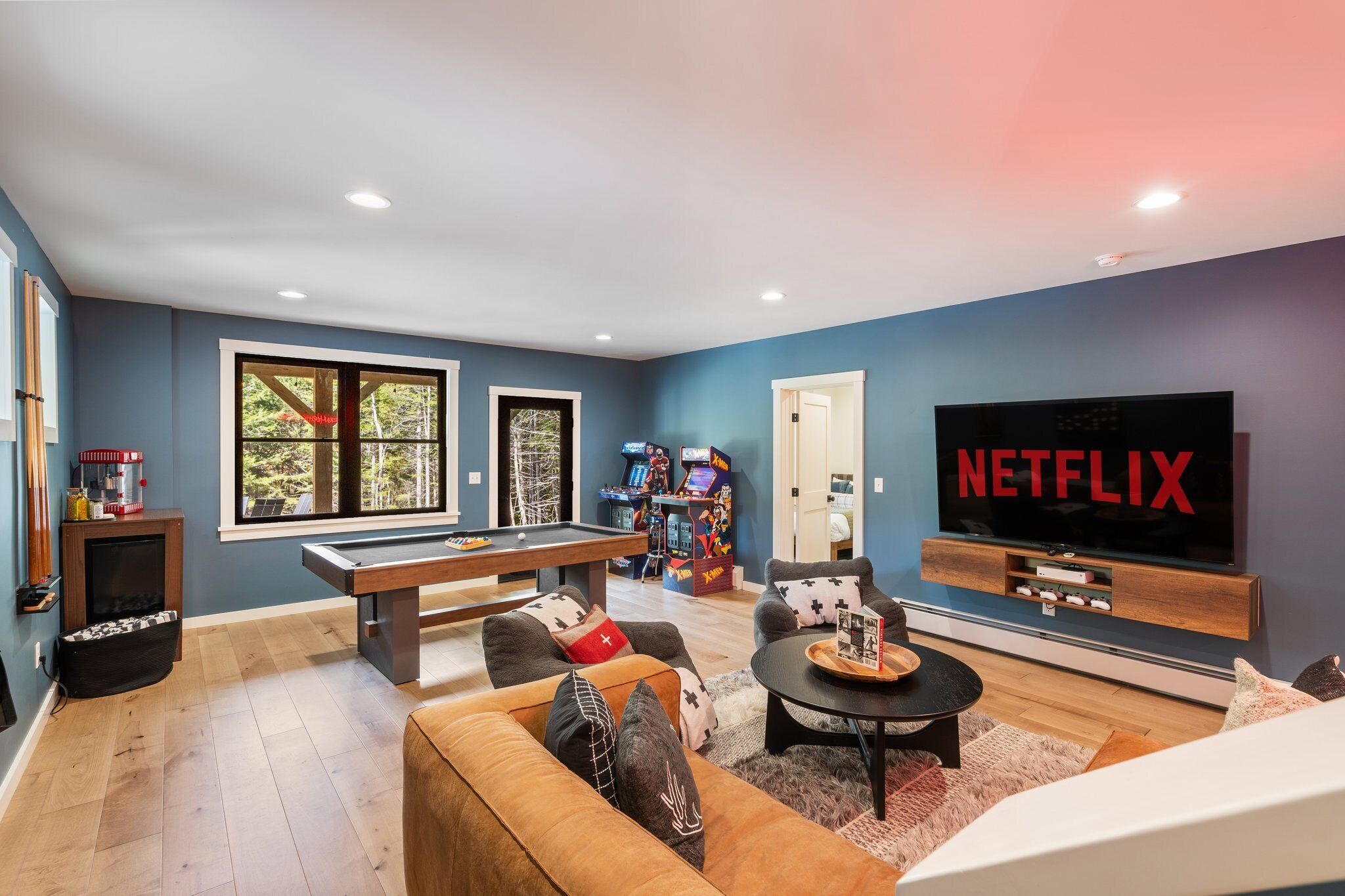 Smart TV, fireplace, video games