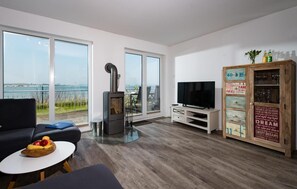 TV, peis og stereoanlegg