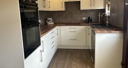 Wonderful 4 Bedroom Cottage Sleeps 8