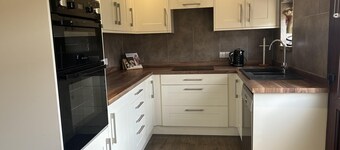 Wonderful 4 Bedroom Cottage Sleeps 8