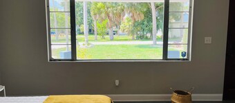 Modern Studio in Downtown