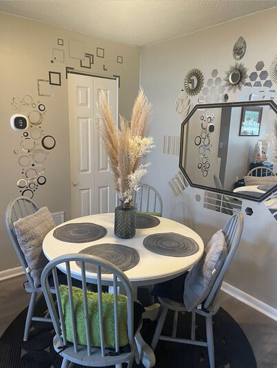 Zen 2b/2b smart townhome in central Jacksonville