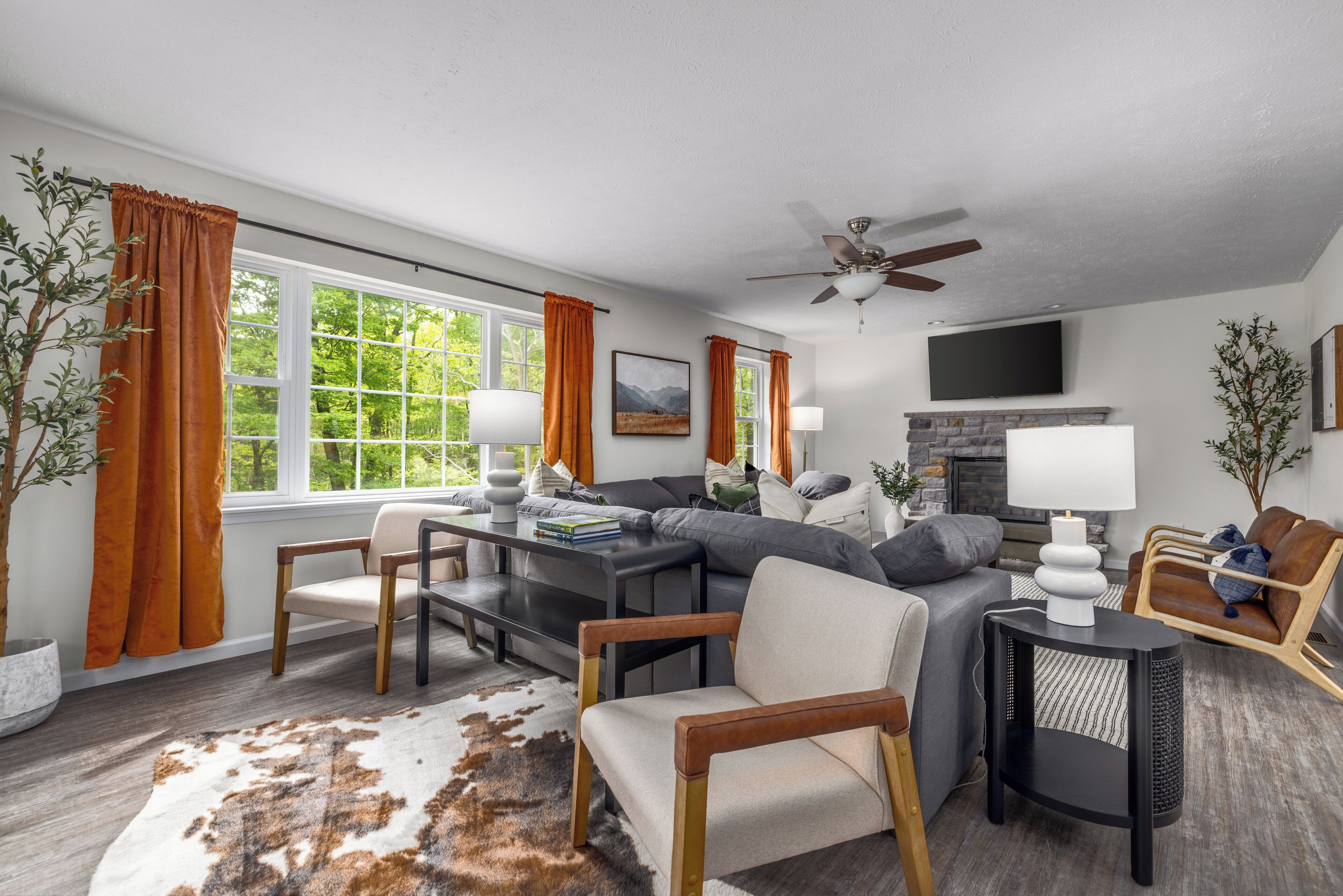 Smart TV, fireplace, video games, offices