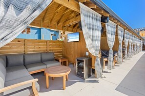 Terrace/patio - New! 3BR Beachside Stay w/ Pool & Amenities (Corolla)