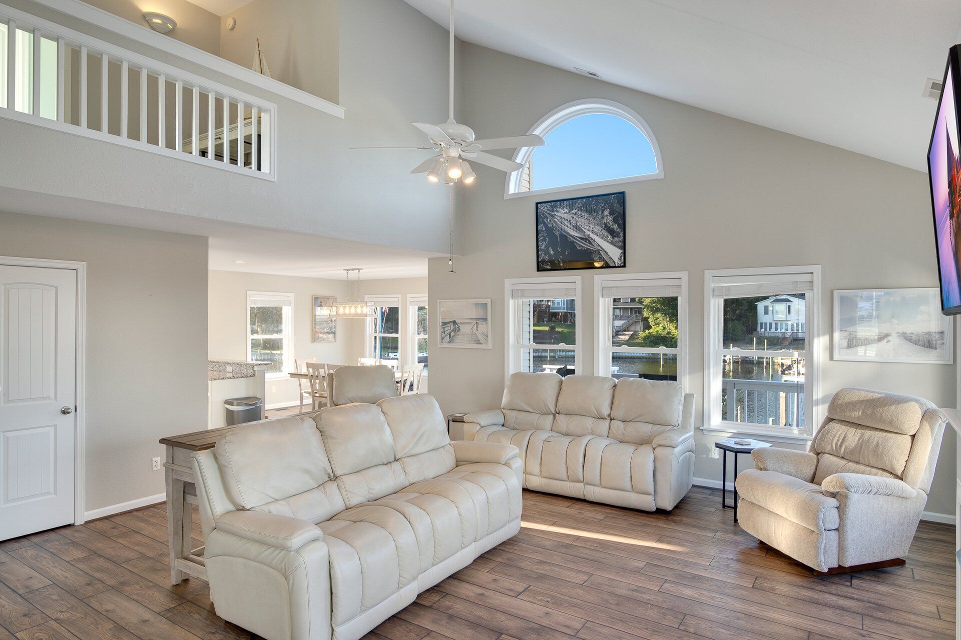 TV, fireplace, foosball, table tennis