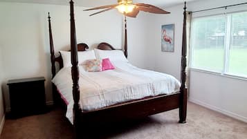 4 bedrooms, free WiFi, bed sheets