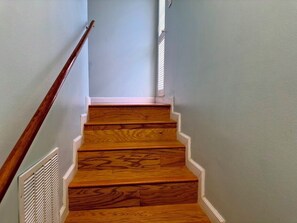 Unclassified image, 3 of 47, button