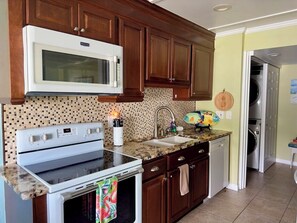 Unclassified image, 4 of 47, button