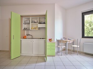 Studio Supérieur, vue ville | Coin séjour