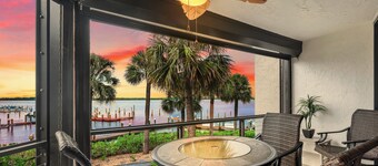 Prime Waterfront Location, Pickleball on property, 2 Pools, 2 Bath, King Bed