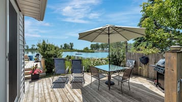 Wellington Cottage | Terrace/patio