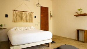 Comfort Double Room, Private Bathroom, Pool View - The Pool Treehouse Hotel (Villa de Cos)