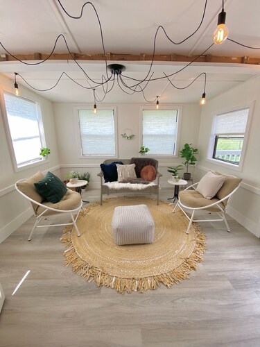 Comfortable & Elegant Home 