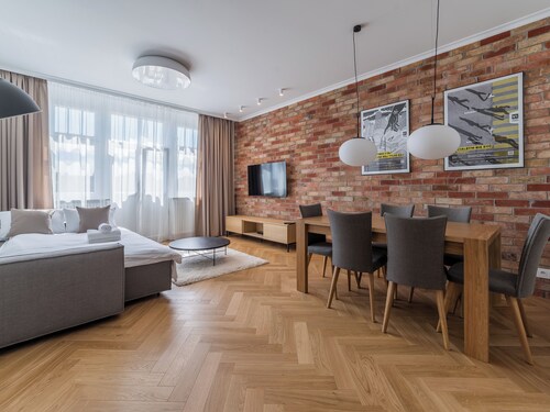Kochanowskiego Luxury Apartment