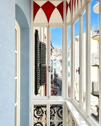 Grand Central House - Classic One Bedroom Balcony
