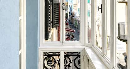 Grand Central House - Classic One Bedroom Balcony