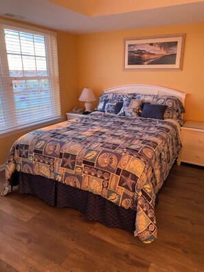 3 quartos, ferros/tábuas de passar roupa, Wi-Fi, roupa de cama