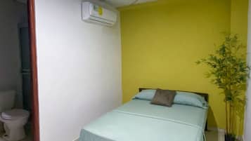 9 quartos, ferros/tábuas de passar roupa, Wi-Fi, roupa de cama