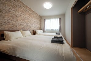 2 quartos, ferros/tábuas de passar roupa, Wi-Fi de cortesia