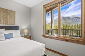 1 bedroom, iron/ironing board, WiFi, bed sheets - Spring Creek Vacations 1 BR Elevated Condo 407TM (Canmore)