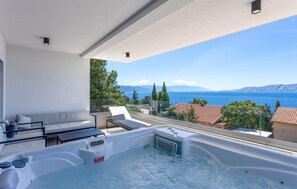 Idromassaggio all'aperto