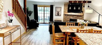 NEW !!! COZY , RUSTIC 2-bedroom townhome Near STARVED ROCK !!!