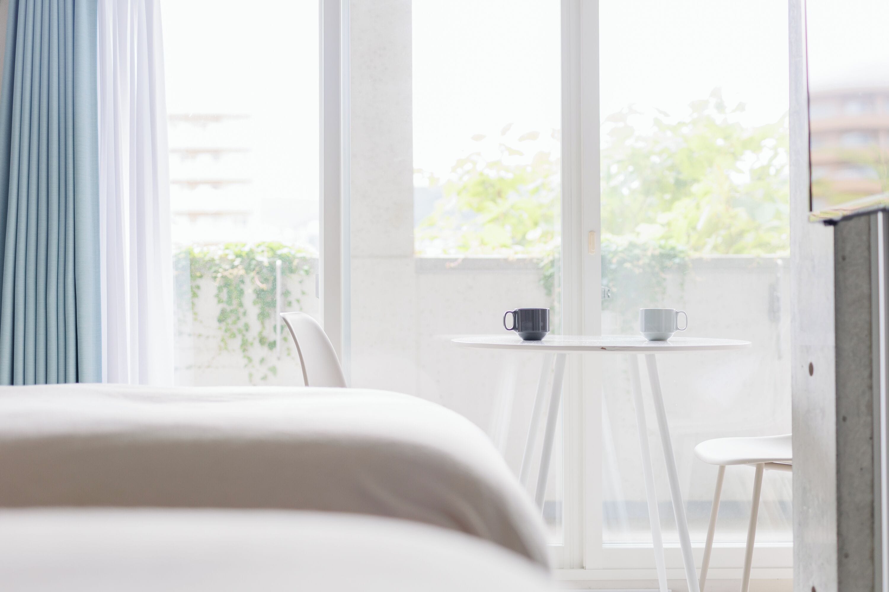 تلفزيون بشاشة مسطحة