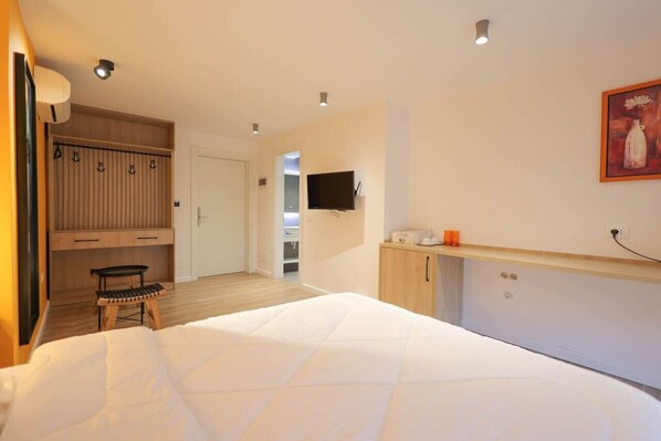 1 bedroom, desk, WiFi - Grandstay Studios 104 (Durrës)