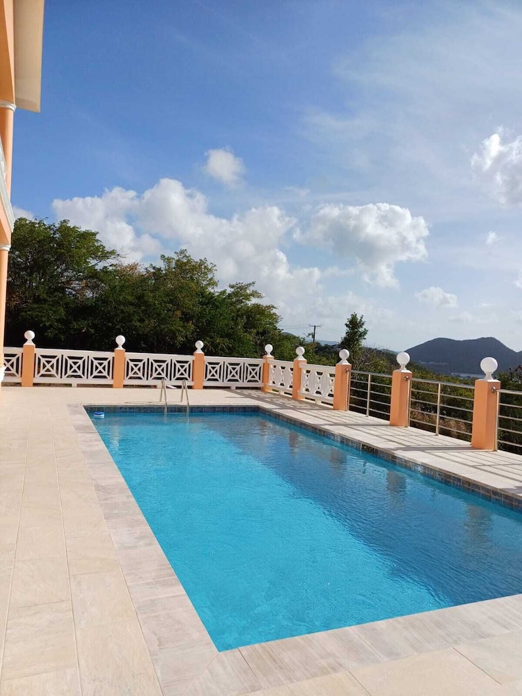 Belle View Royal Villa photo 3