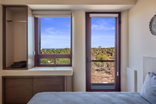 Tormenta Suites Entire Building 9BR Large Groups