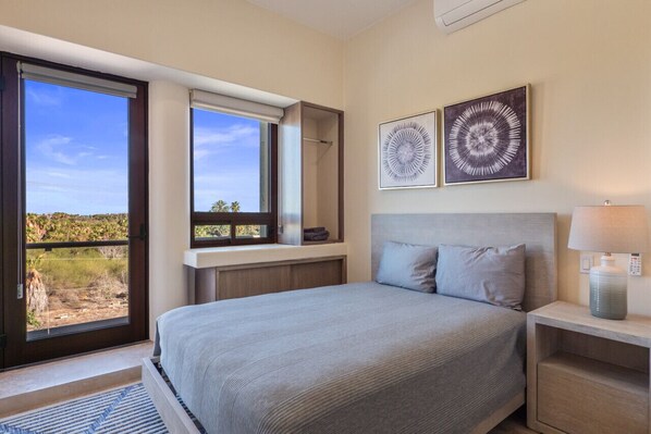 3 bedrooms, iron/ironing board, travel cot, free WiFi