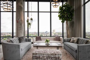 TV, stereo - Luxe River West 3BR w/ Pool, Gym, Pet Area, A/C & Rooftop, by Blueground (Chicago)