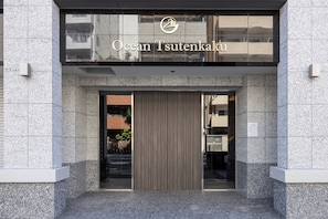 Front of property - Ocean Tsutenkaku (Osaka)