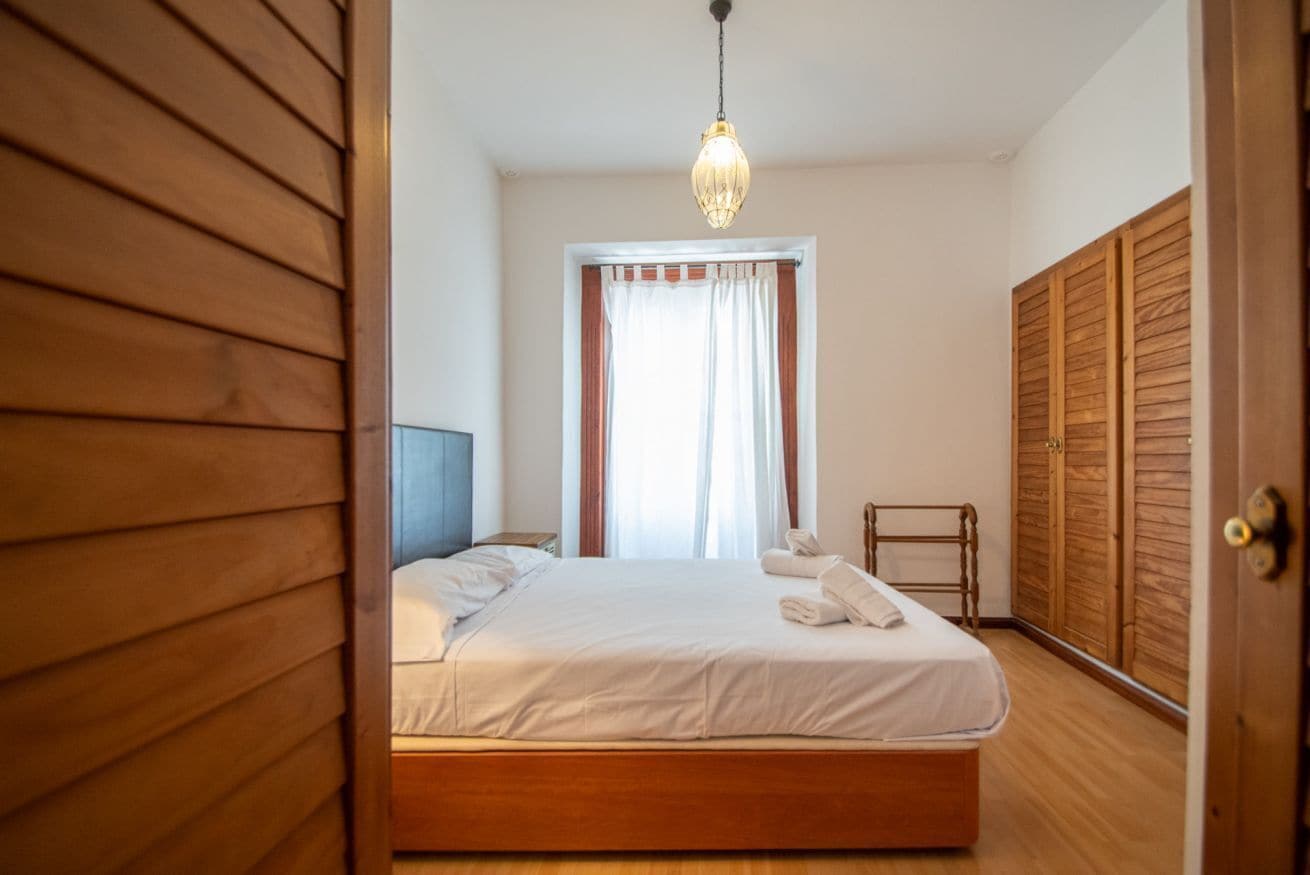 2 makuuhuonetta, silitysrauta/-lauta, Wi-Fi, vuodevaatteet