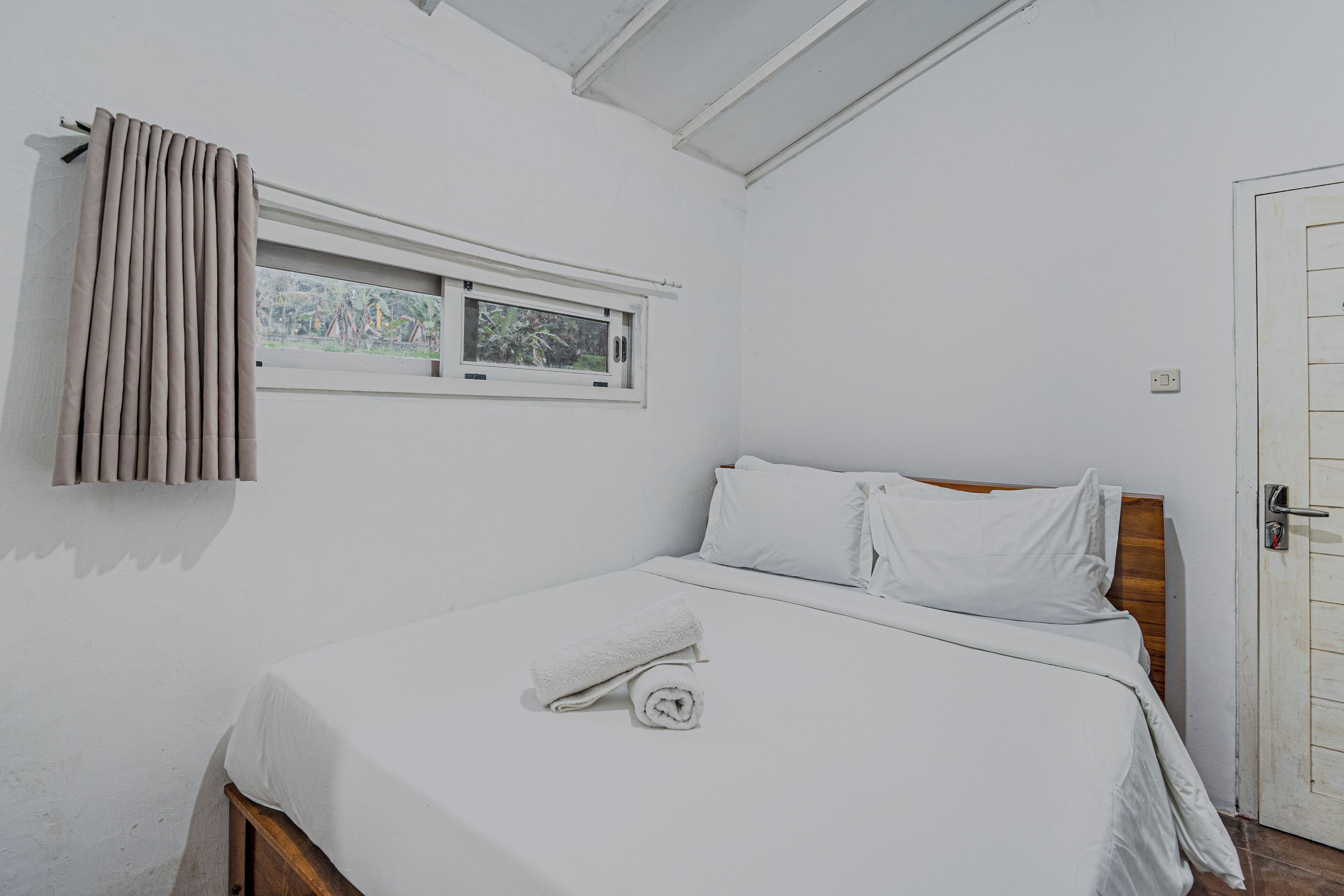 암막 커튼, 무료 WiFi, 침대 시트