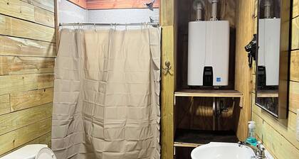 Cozy cabin in charming Ponca City with WiFi, AC