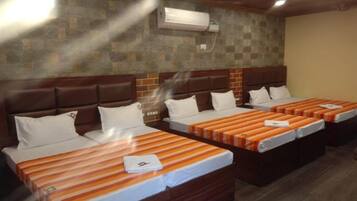 Kamar Keluarga | Wi-Fi gratis dan seprai linen