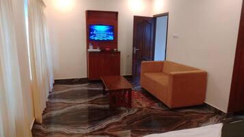 32-Zoll-Flachbildfernseher mit Kabelempfang