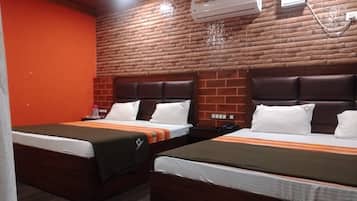 ๋๋ญ์ค๋ฃธ | 2 ๊ฐ์ ์นจ์ค, ๋ฌด๋ฃ WiFi, ์นจ๋ ์ํธ