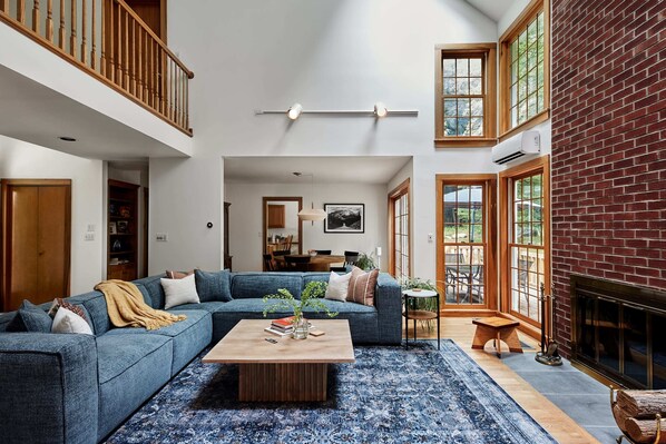 TV, stereo, offices - Perfect Nature Haven In Great Barrington (Great Barrington)