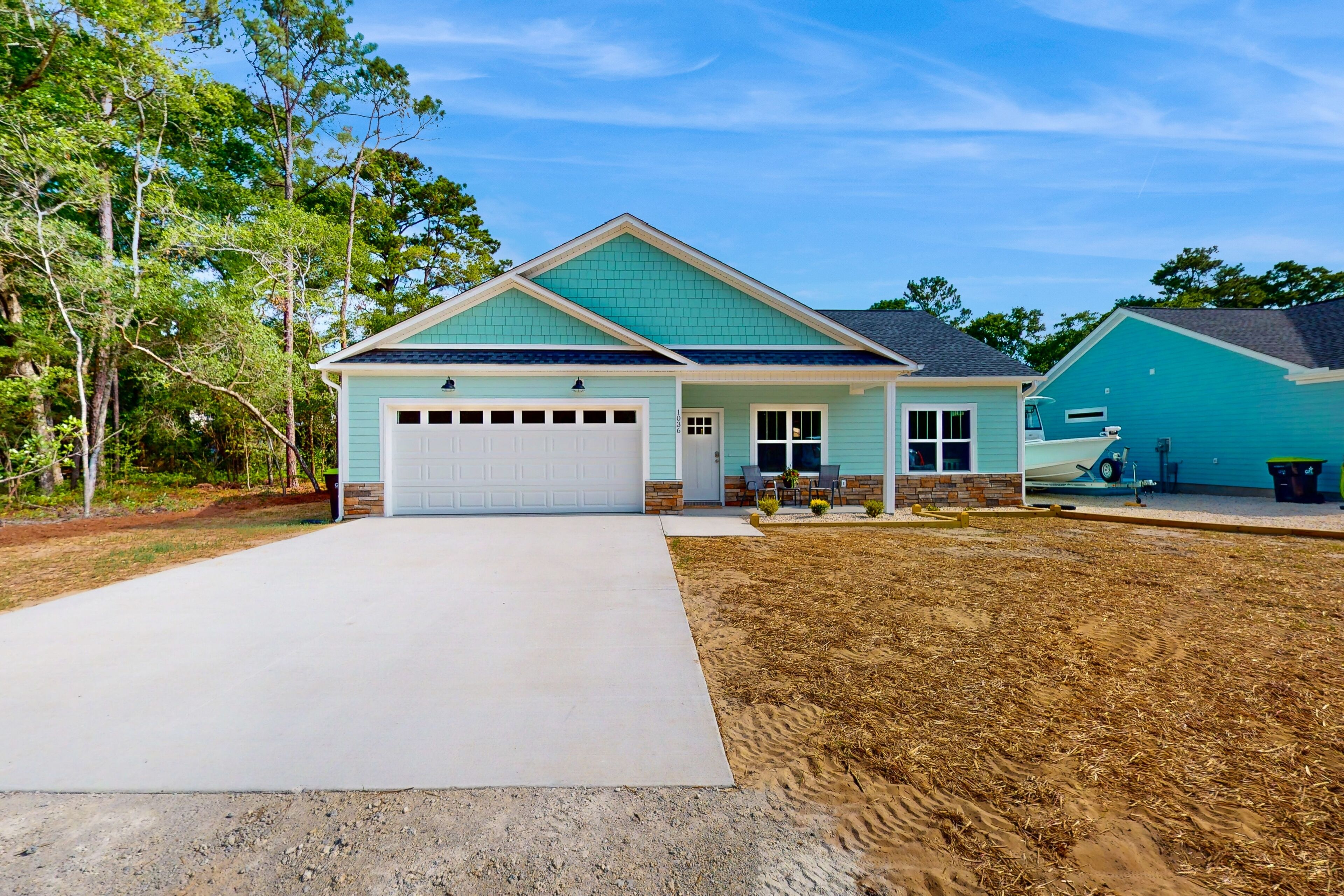 Coastal home close to beach and local attractions