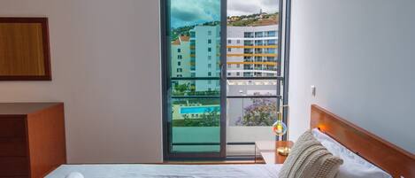 2 sovrum, strykjärn/strykbräda, internet och sängkläder